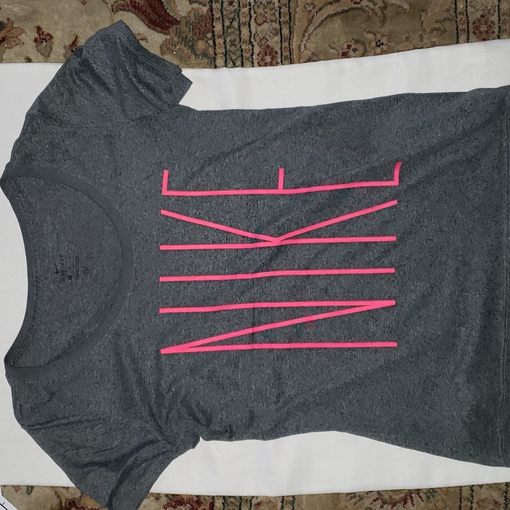 Nike scoop neck dri-fit tee shirt, gray and pink, small